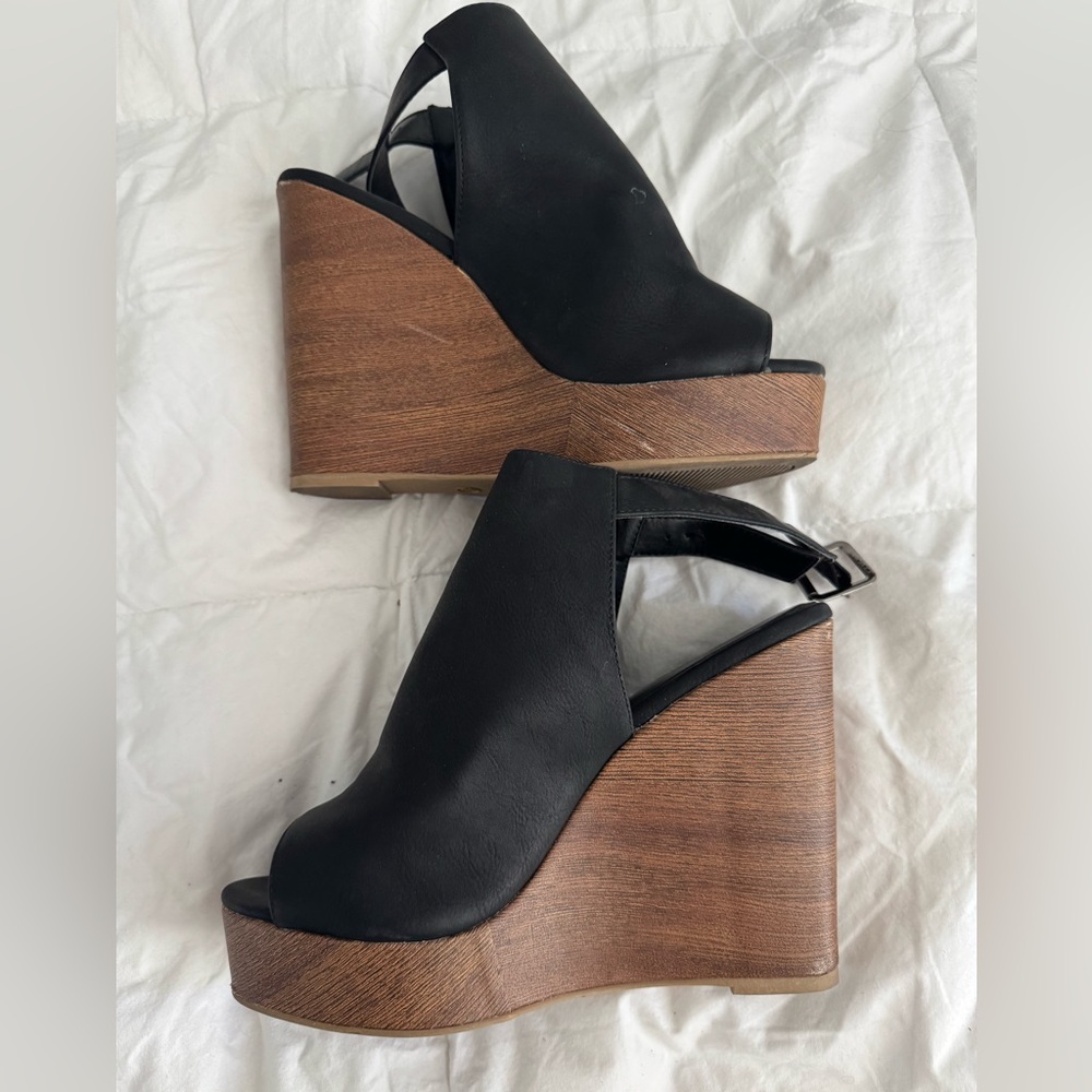 Charlotte Russe Black and Brown Wedge Sandals